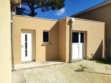 Réalisation d'un garage avec un toit plat sur la commune de Canéjean Réalisation d'un garage avec un toit plat sur la commune de Canéjean